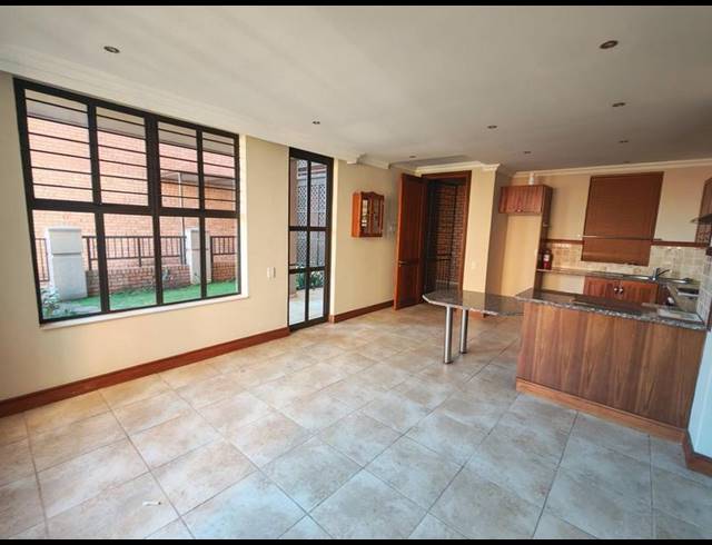 1 BEDROOM APARTMENT FOR SALE IN NEWLANDS